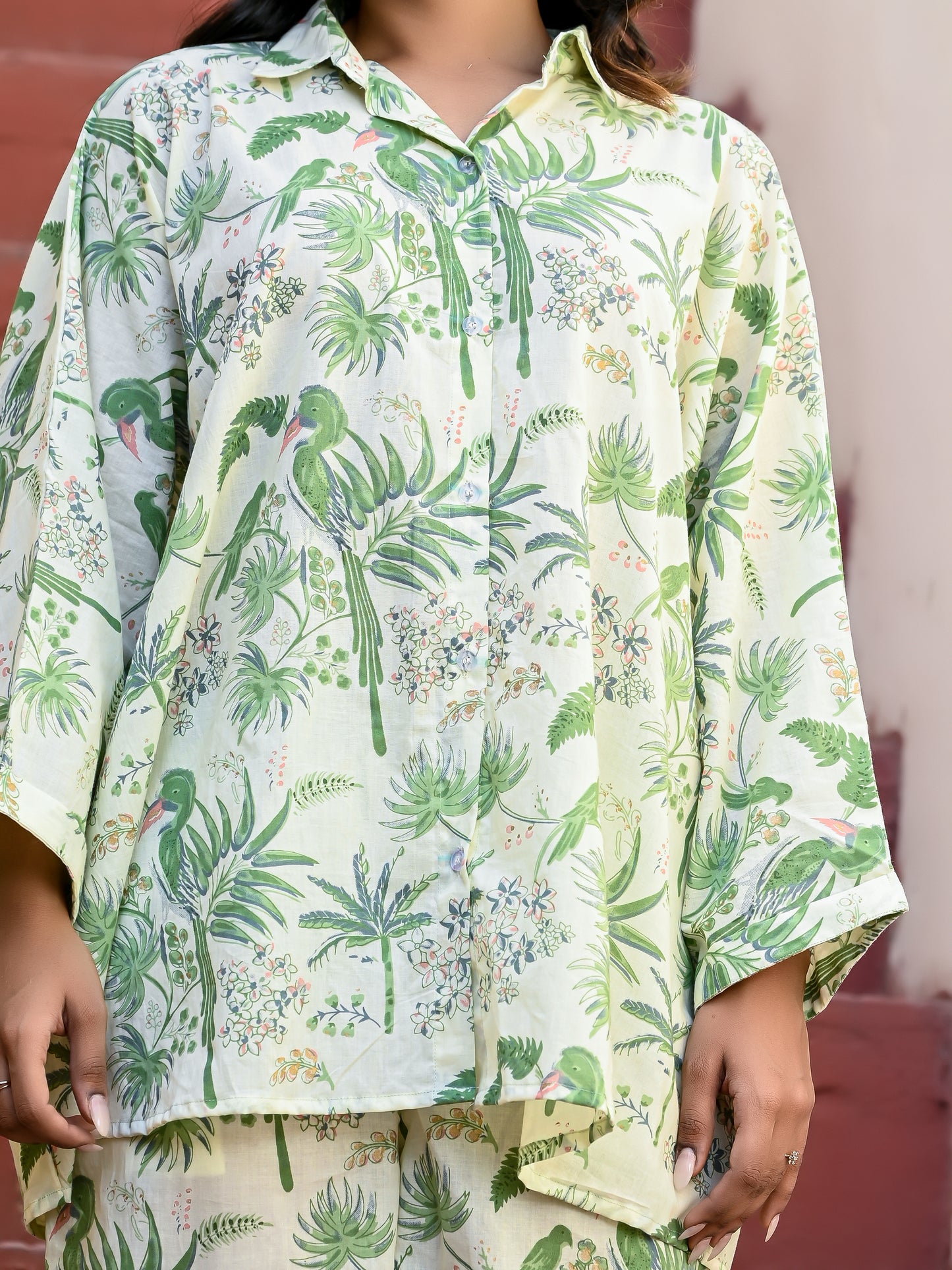 Island Escape Free-size shirt