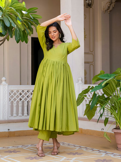 Green Goddess Gleam Kurta Set